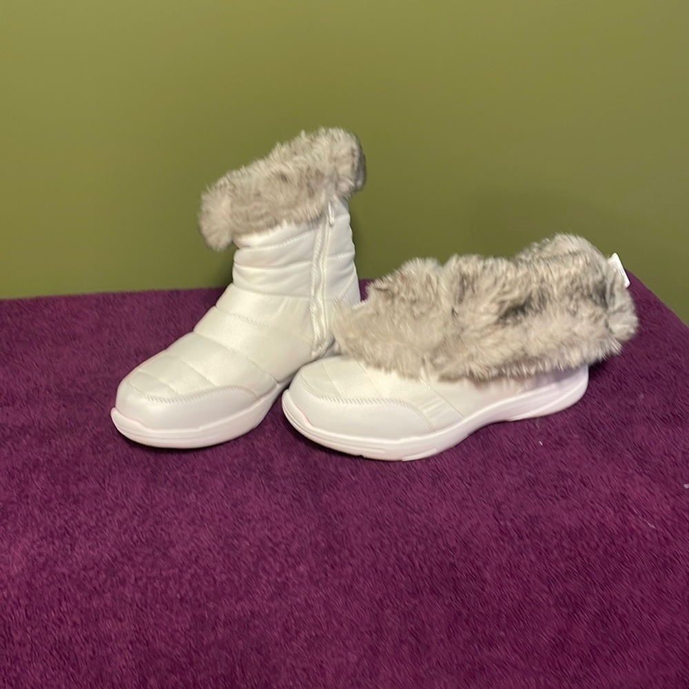 Snow booties